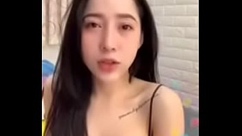 Uplive Show Lo Hang Ngon Trang Mup Ngon Hon Tram Anh free video