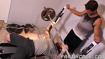 Hunky Stepdad Hammering Twinks Tight Ass After Workout free video