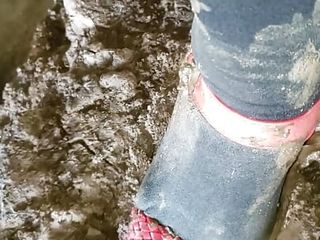 Cd Pov Wet Mud Walk Outdoor In Nylon Pantyhose Shoes Tights Leotard free video