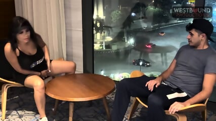 Sexy Latina Milf Kesha Ortega Fucking With A Gym Guy free video